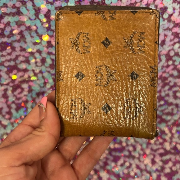 Mcm and Lv Rehab  Wallets - Picture 11 of 16